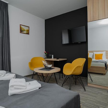 Maestro - Rooms & Restaurant Vukovar Exterior foto