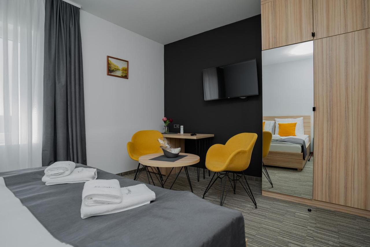 Maestro - Rooms & Restaurant Vukovar Exterior foto