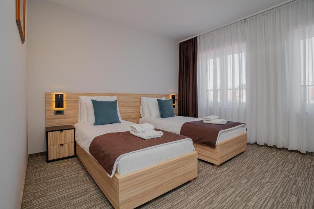 Maestro - Rooms & Restaurant Vukovar Exterior foto